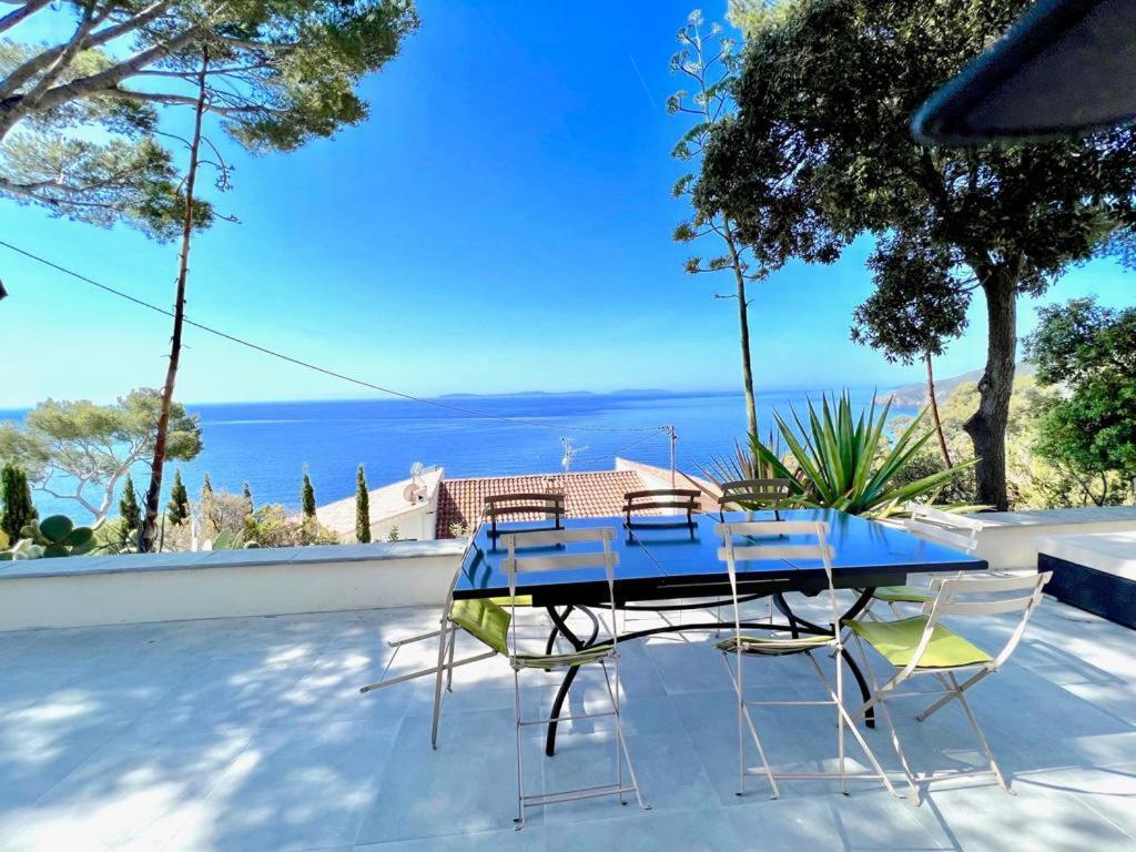 Magnifique Villa Neuve Vue Mer キャバレール・シュル・メール エクステリア 写真