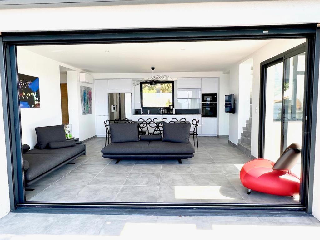 Magnifique Villa Neuve Vue Mer キャバレール・シュル・メール エクステリア 写真